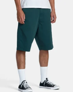 RVCA Shorts / Hybrids><noscript><img width=