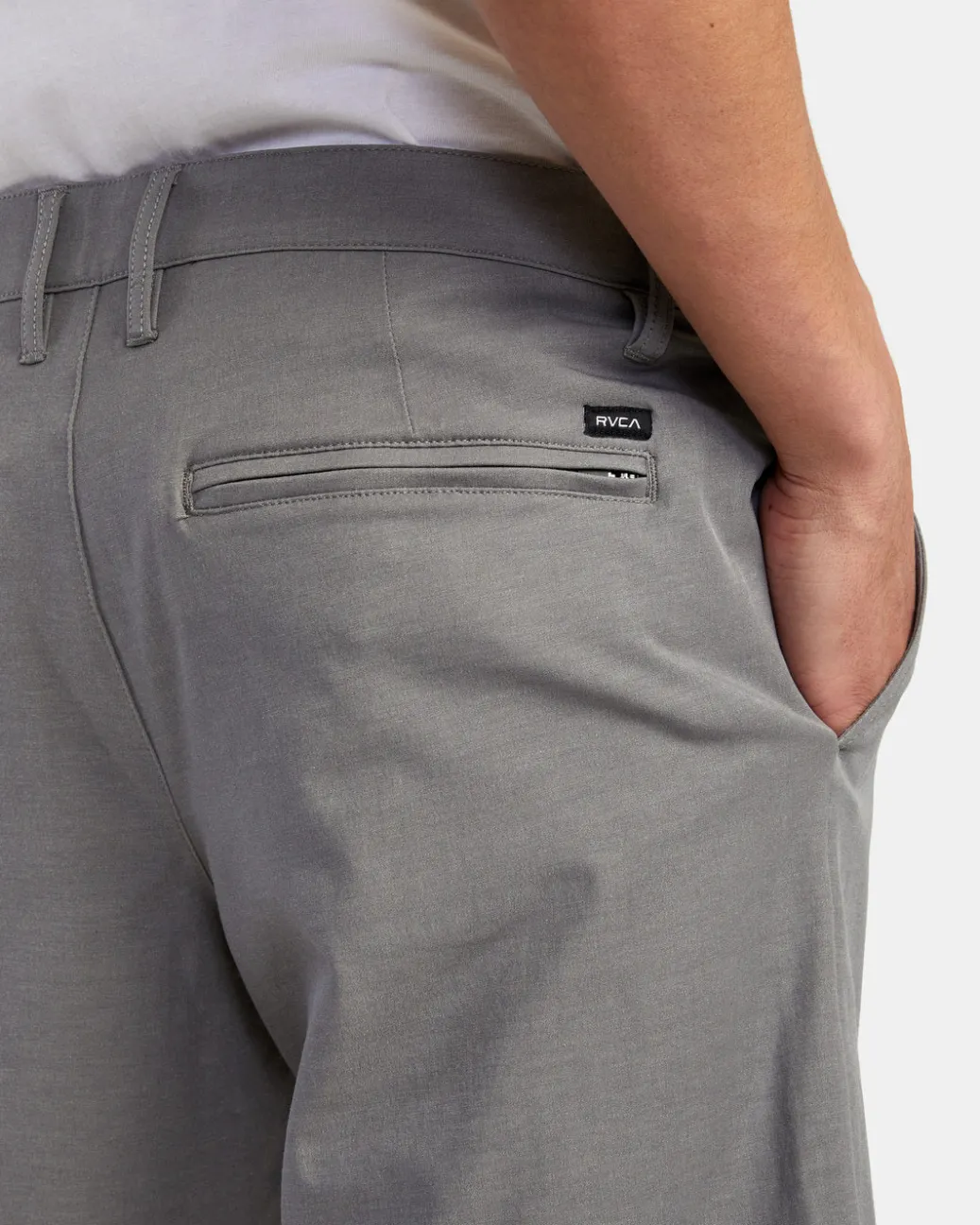 RVCA Shorts / Hybrids>BACK IN HYBRID 19" SHORTS