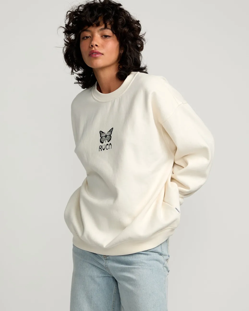 Women RVCA Hoodies / Fleece>BUTTERFLY BAGGIE CREW SWEATSHIRT