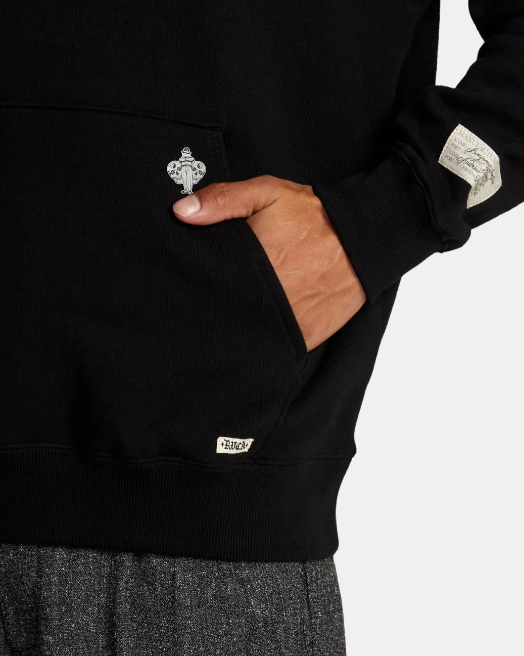 RVCA Hoodies / Sweatshirts>CHEFS KISS HOODIE