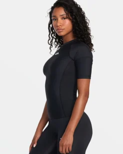 Women RVCA Compression Clothing><noscript><img width=