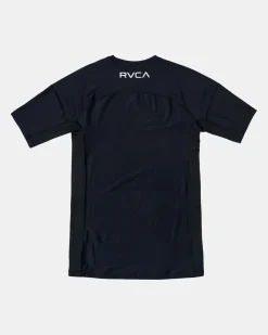 RVCA Workout Shirts|Tees / Tanks>COMPRESSION TECHNICAL SHORT SLEEVE TOP