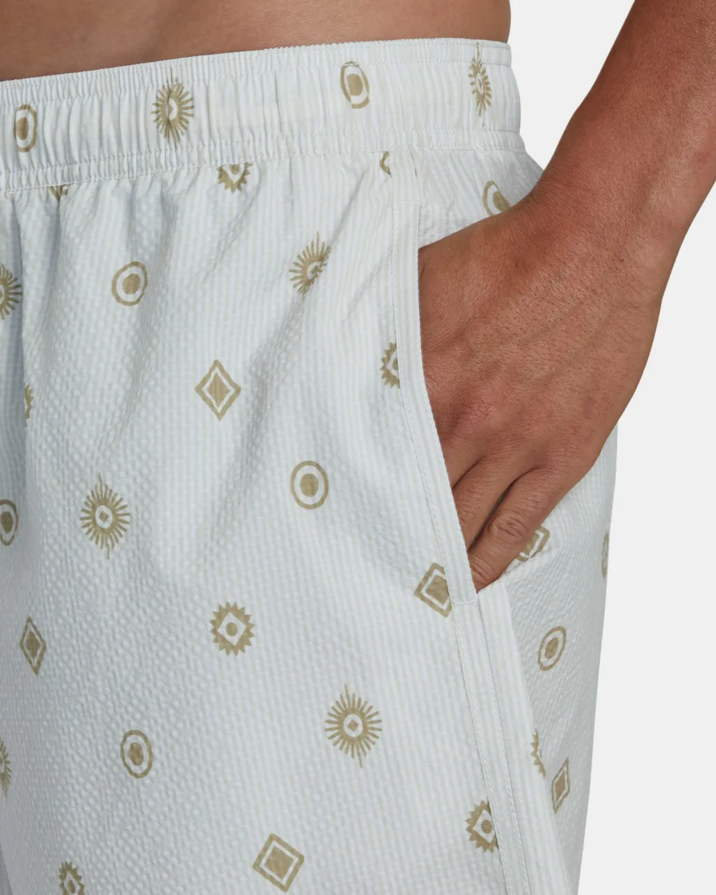 RVCA Shorts / Hybrids>ENDLESS 17" ELASTIC WAIST SHORTS