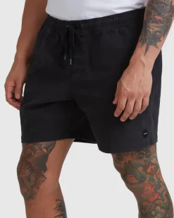 RVCA Shorts / Hybrids><noscript><img width=