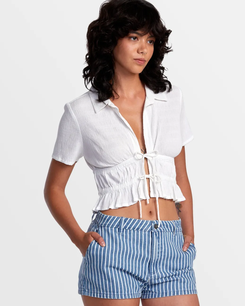 Women RVCA Tops>HARPER FRONT TIE CROPPED TOP