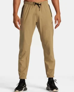 RVCA Pants>HAWAII ELASTIC WAIST YOGGER PANTS