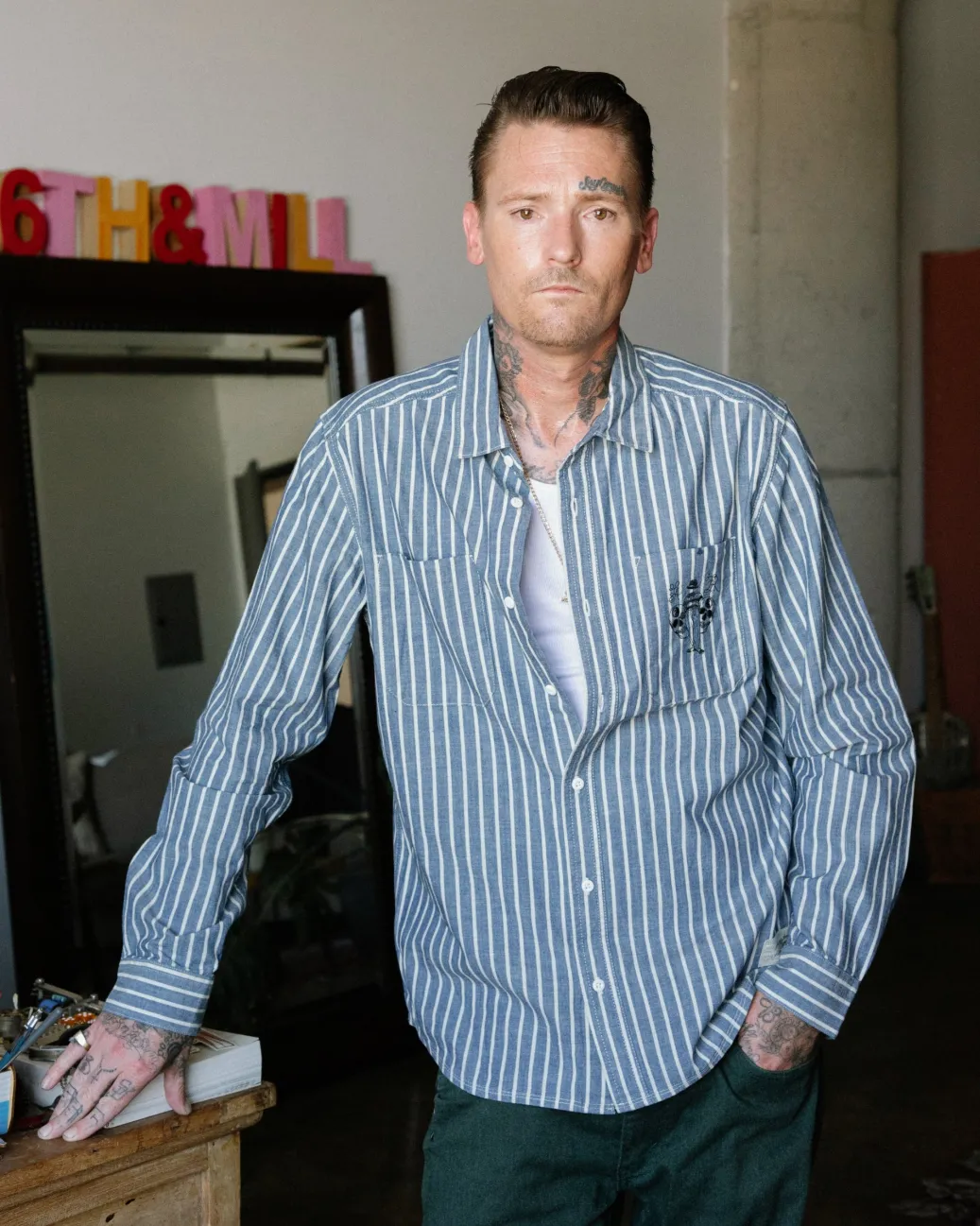 RVCA Shirts / Flannels>INVISIBLE MAN LONG SLEEVE SHIRT