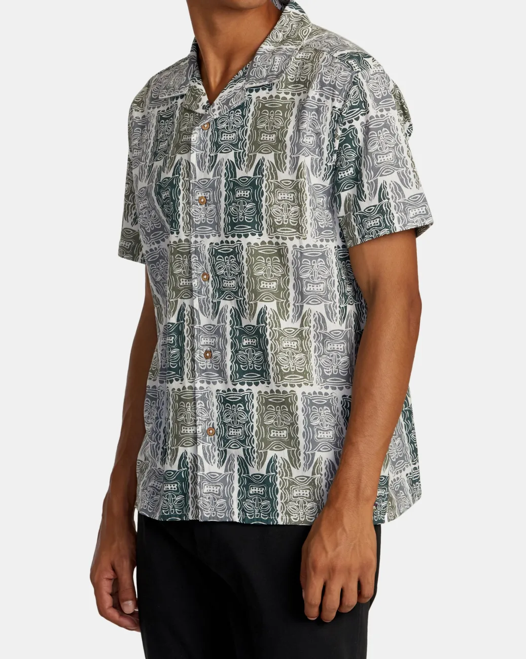 RVCA Shirts / Flannels>OBLOW TAPA SHORT SLEEVE SHIRT