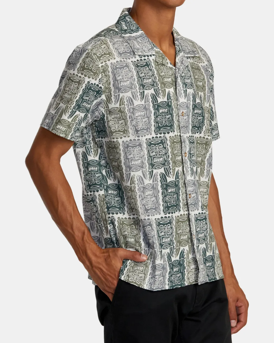 RVCA Shirts / Flannels>OBLOW TAPA SHORT SLEEVE SHIRT