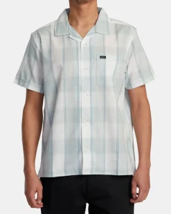 RVCA Shirts / Flannels>RAY PLAID SHORT SLEEVE SHIRT