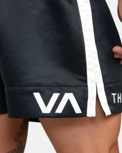 RVCA Shorts / Hybrids><noscript><img width=