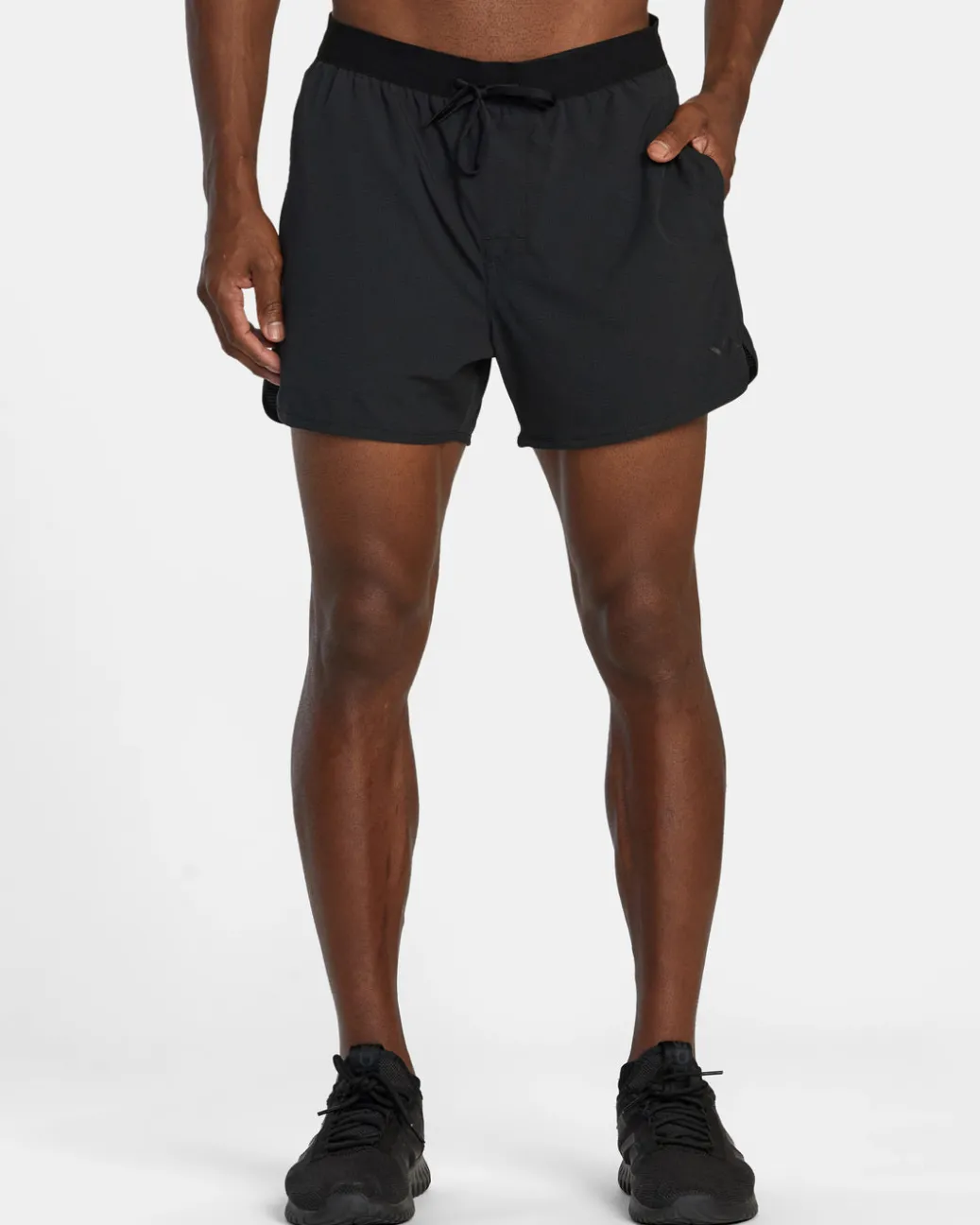 RVCA Shorts / Hybrids>RUNNER 14" ELASTIC WAIST SHORTS