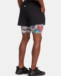 RVCA Shorts / Hybrids><noscript><img width=