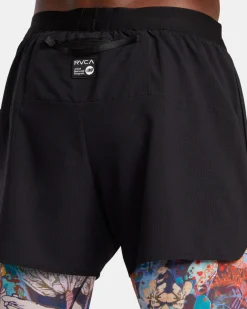 RVCA Shorts / Hybrids><noscript><img width=