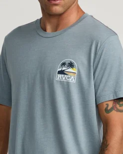 RVCA Tees / Tanks><noscript><img width=