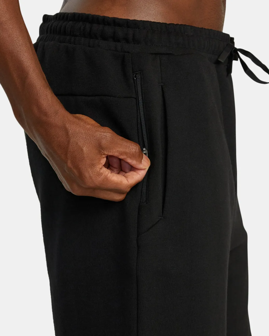 RVCA Shorts / Hybrids>TECH FLEECE ELASTIC WAIST SHORTS