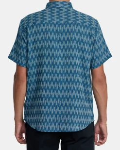 RVCA Shirts / Flannels>UPWARDS IKAT SHORT SLEEVE SHIRT