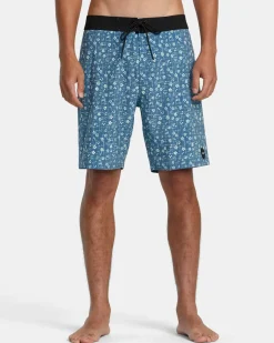 RVCA Boardshorts / Trunks|18"-19" Outseam>VA 19" BOARDSHORTS
