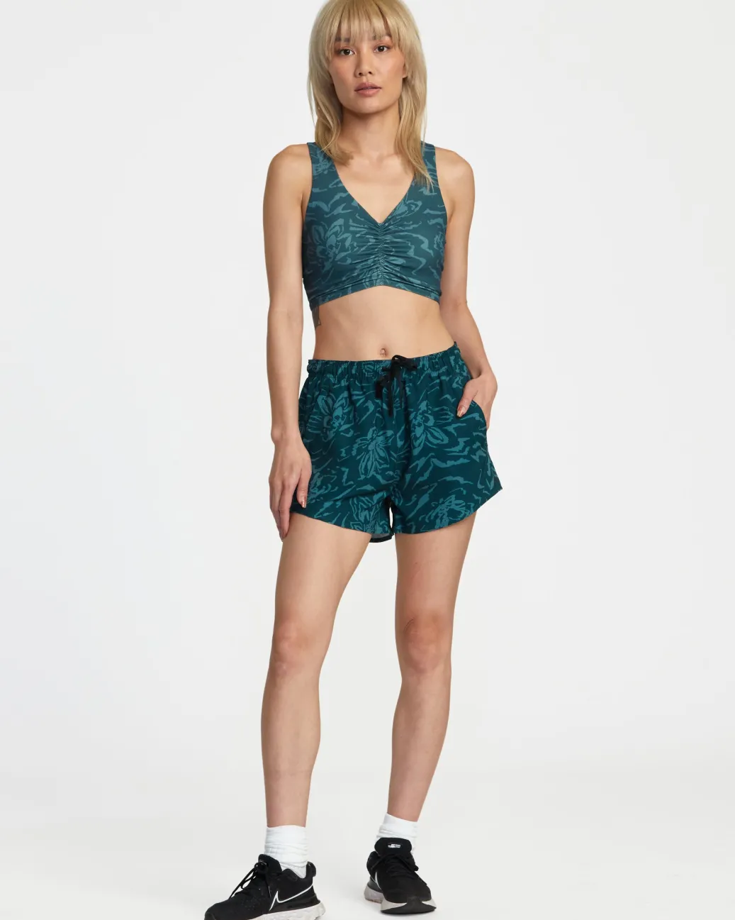 Women RVCA Compression Clothing|Athletic Shorts>VA ESSENTIAL YOGGER 12" SPORT SHORTS