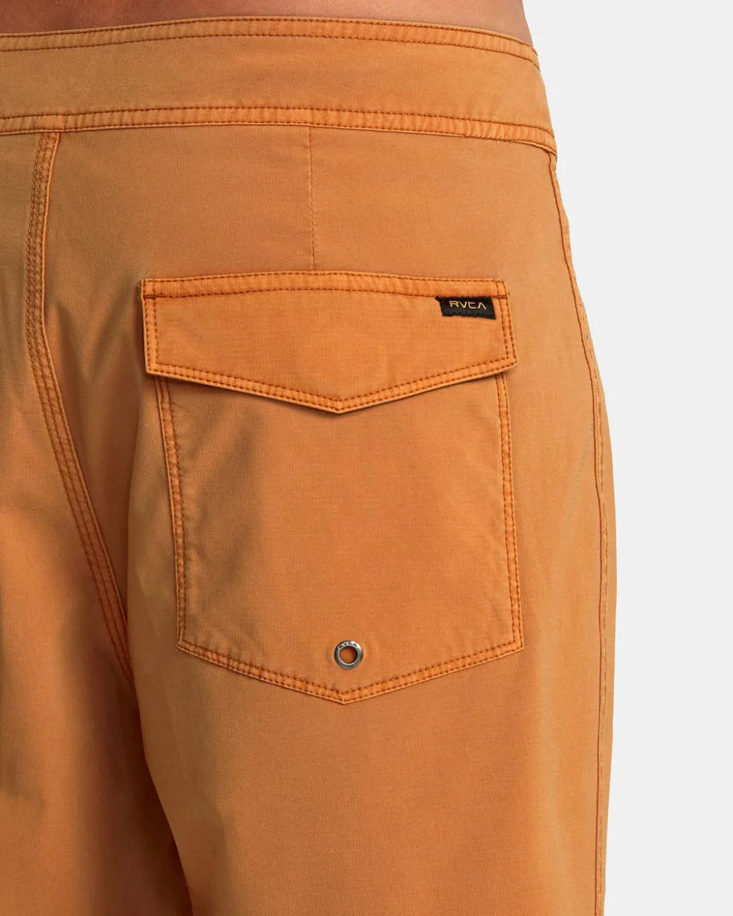 RVCA 18"-19" Outseam>VA PIGMENT 18" BOARDSHORTS