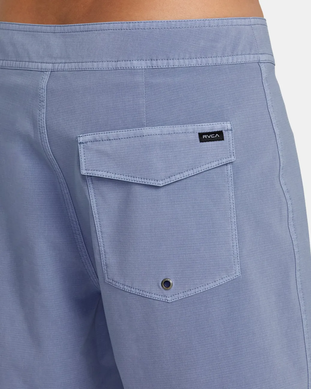 RVCA 18"-19" Outseam>VA PIGMENT 18" BOARDSHORTS