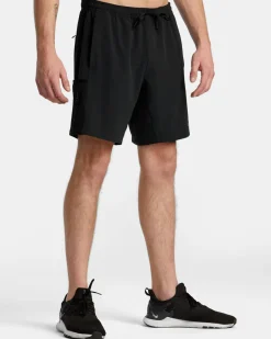 RVCA Shorts / Hybrids><noscript><img width=
