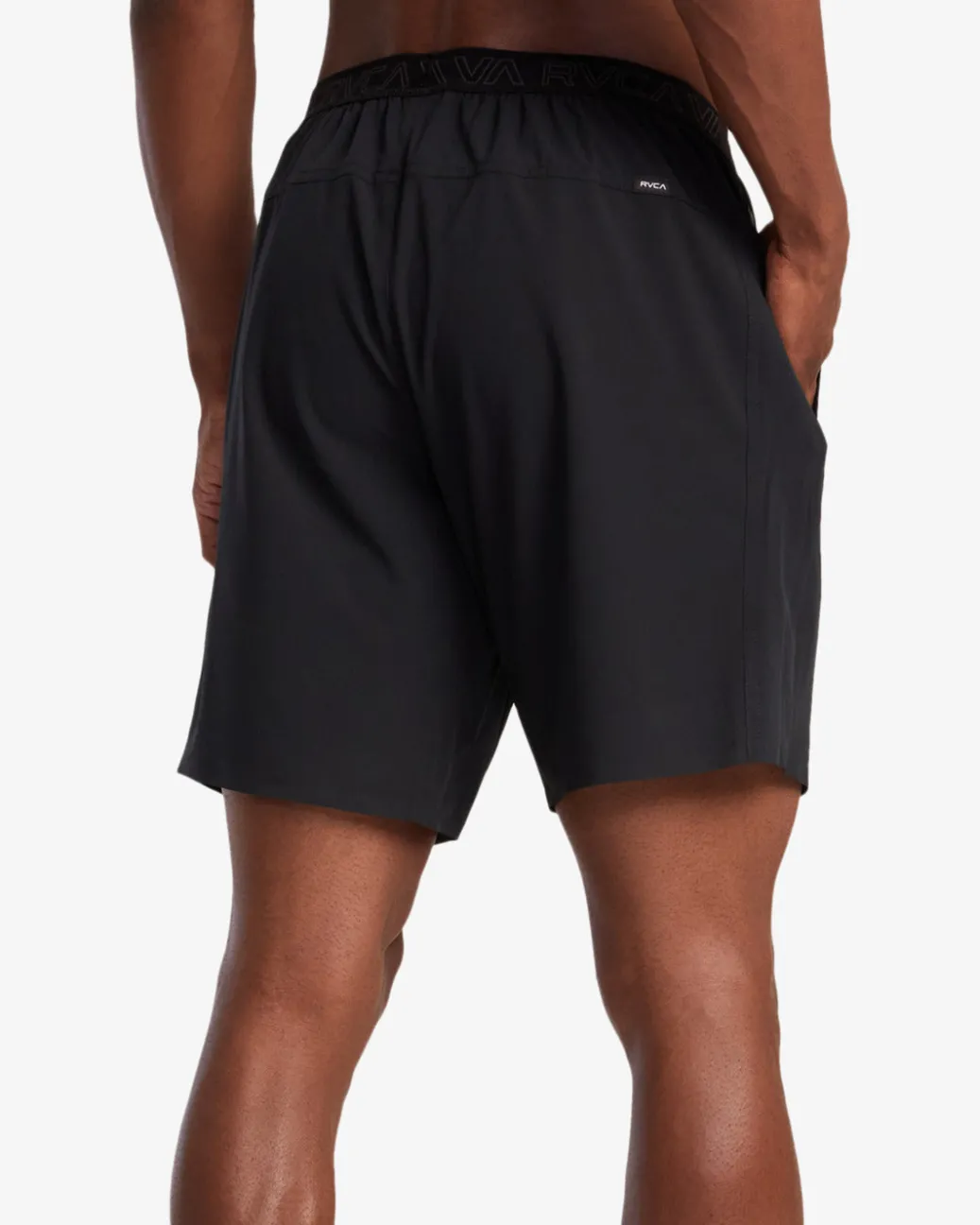 RVCA Shorts / Hybrids>YOGGER PLUS 18" SHORTS
